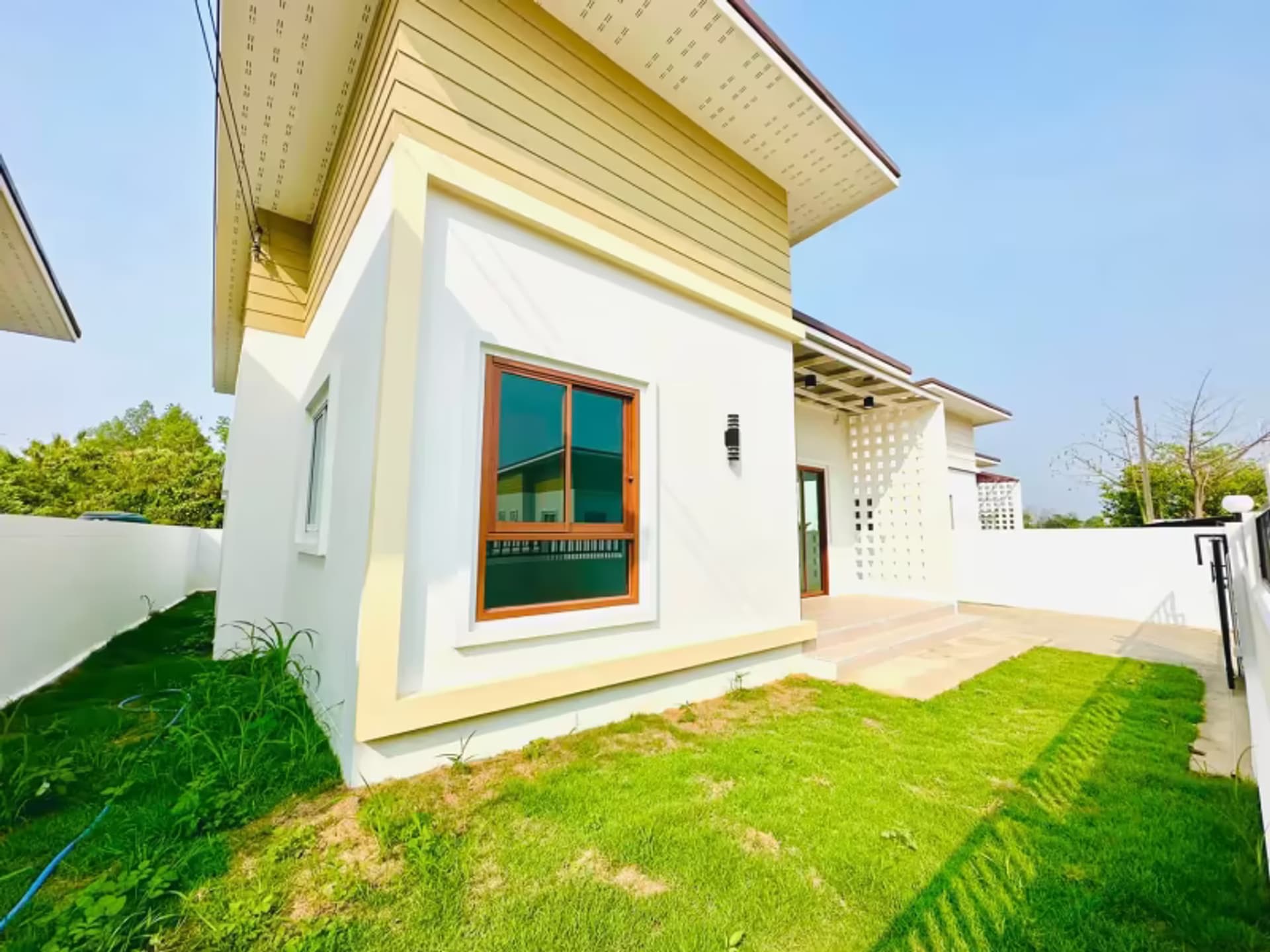 3 Bedroom House - Image 12