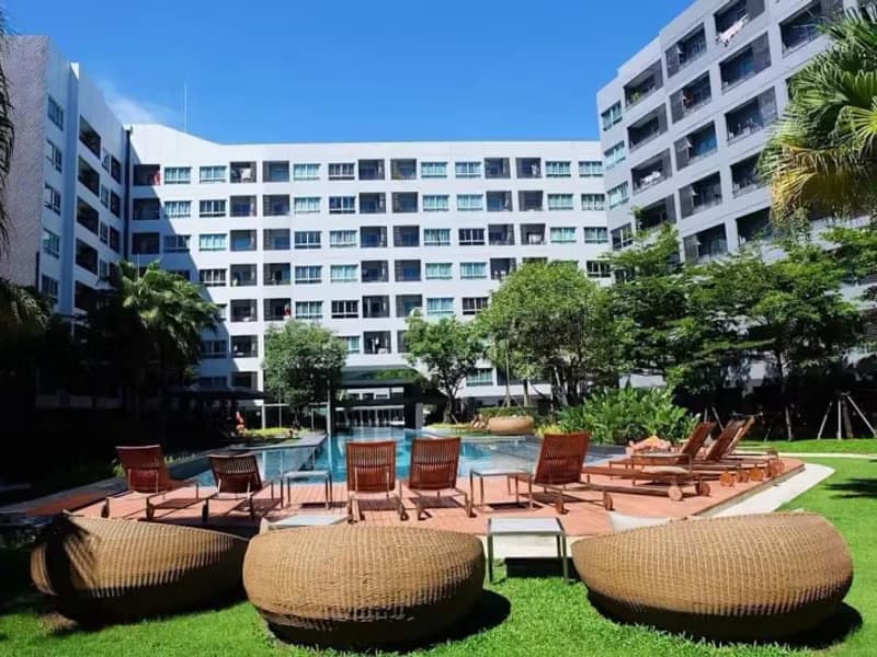 1 Bedroom Condo