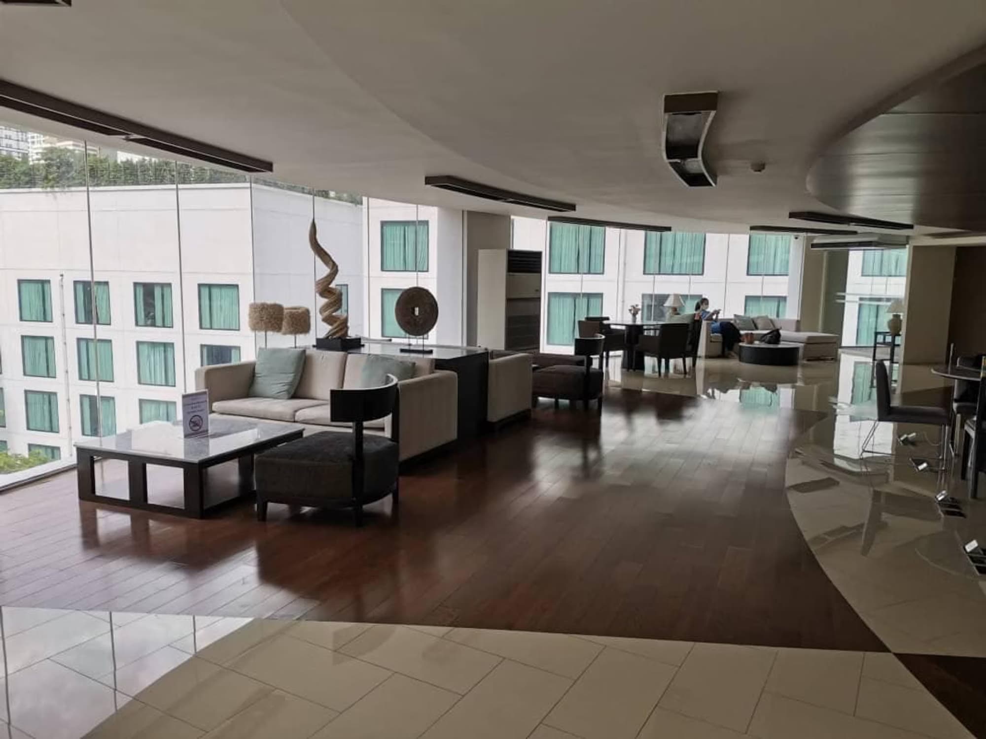 Condo for Rent at 15 Sukhumvit Residences - Image 9