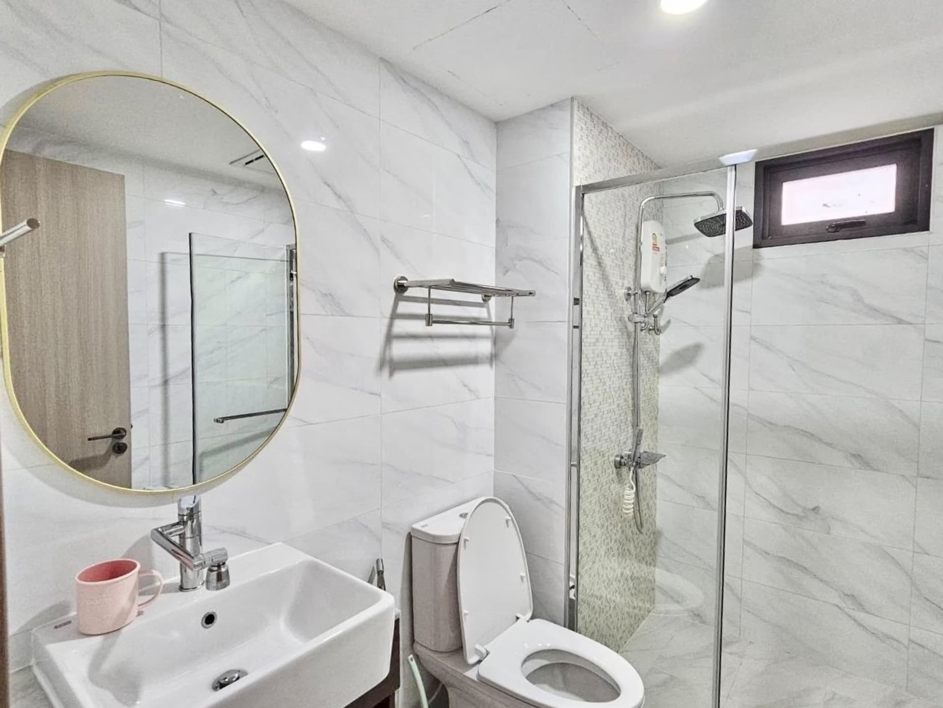 2 Bed Condo for Rent in San Sai - Image 4