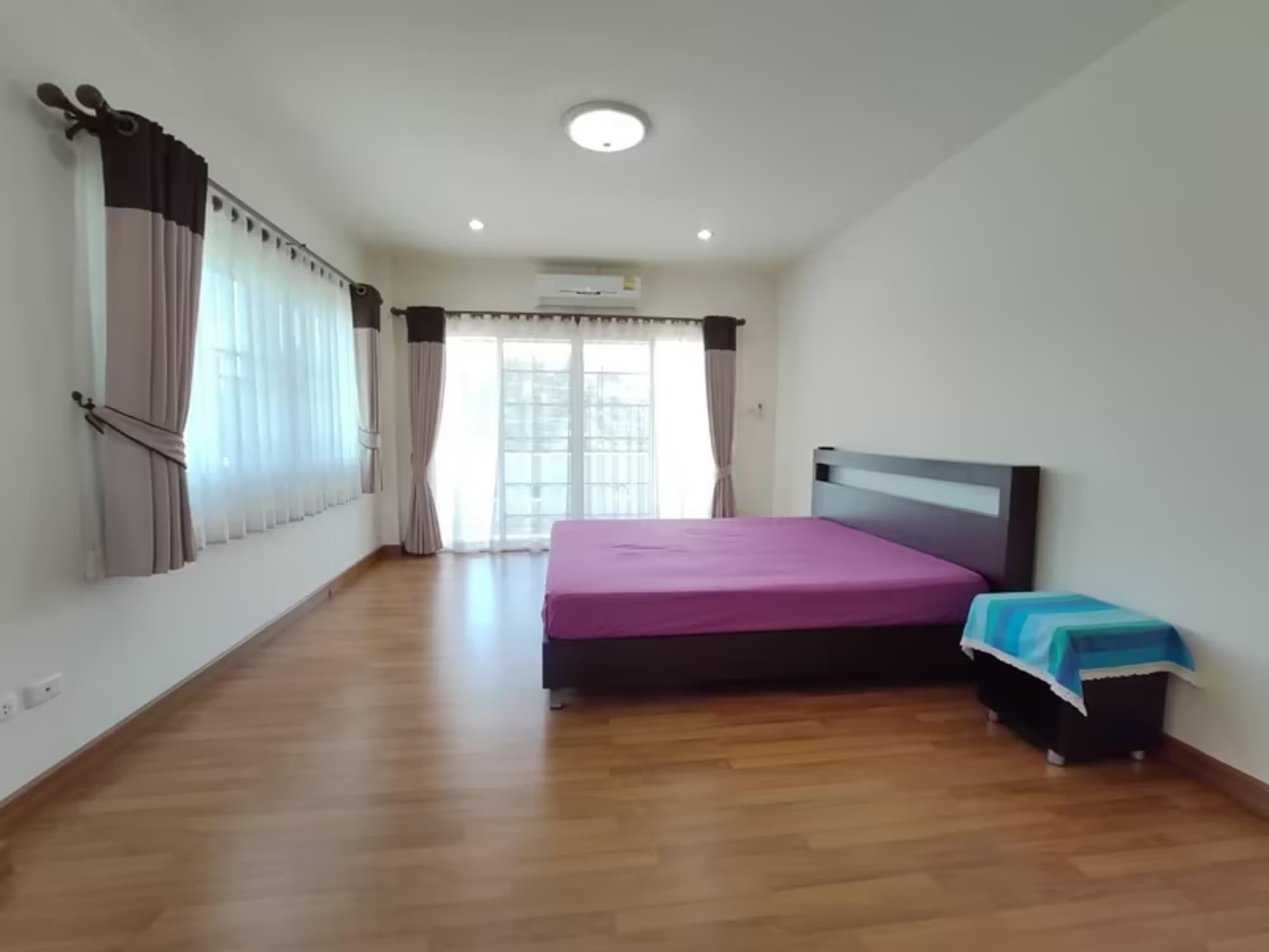 3 Bedroom House - Image 6