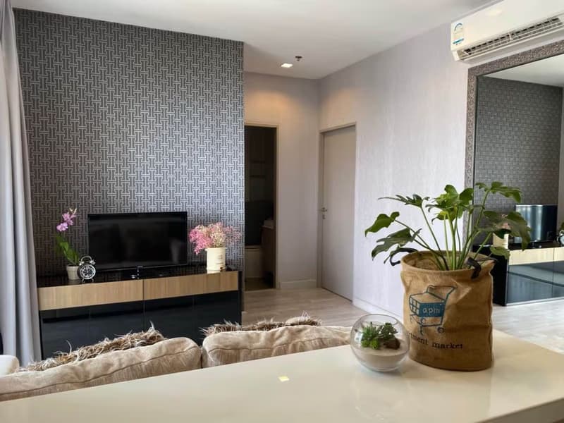 2 Bed Condo for Rent in Phra Khanong