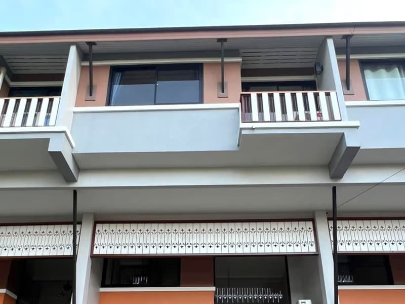 3 Bed Townhouse for Rent in Mueang Chiang Mai