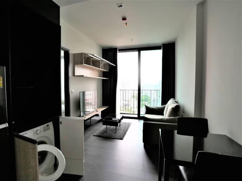 1 Bed Condo for Sale in undefined