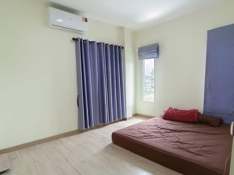 4 Bed House for Rent in San Sai