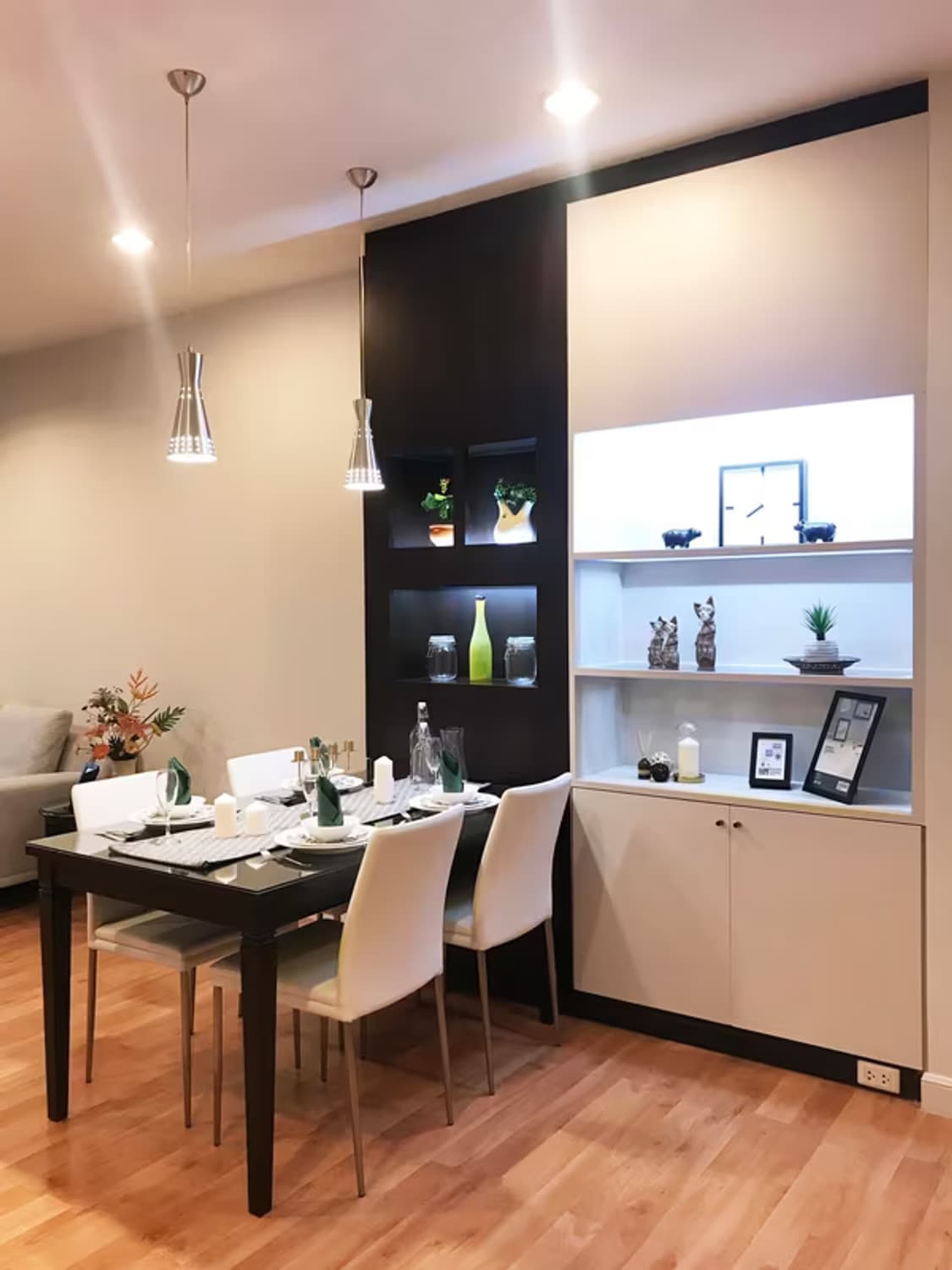 3 Bedroom Condo - Image 1