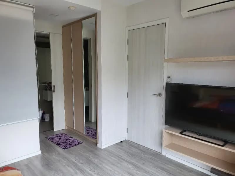 1 Bedroom Condo