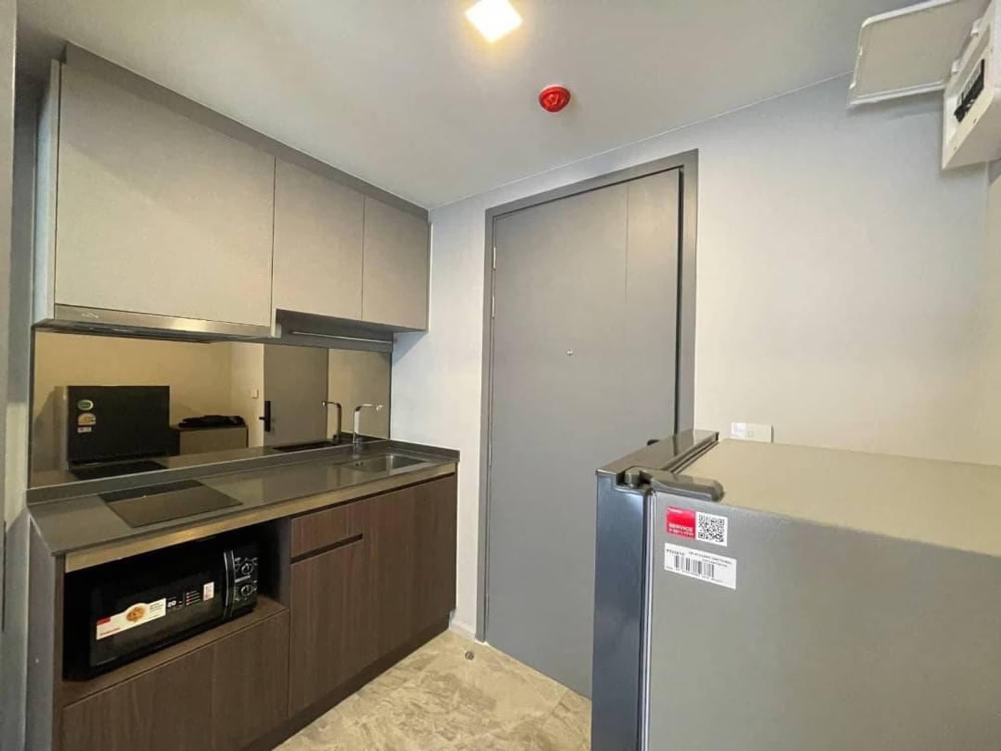 1 Bed Condo for Rent in Watthana - Image 3