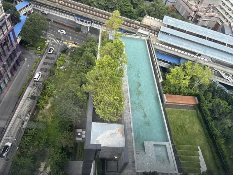 2 Bed Condo for Rent in Khlong Toei