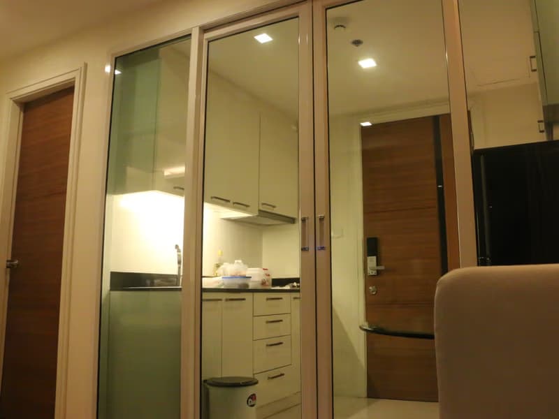 1 Bedroom Condo