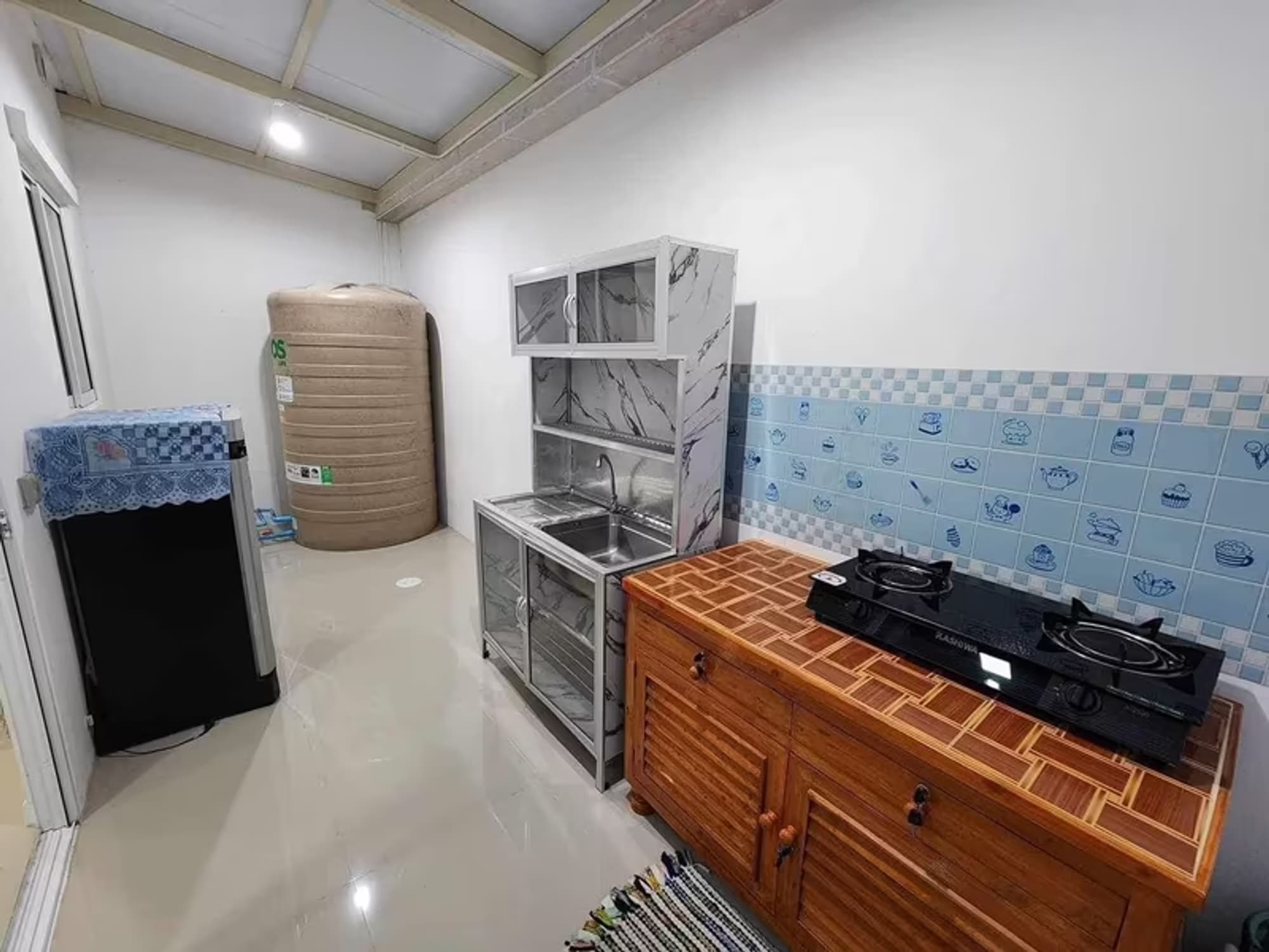 3 Bedroom House - Image 4