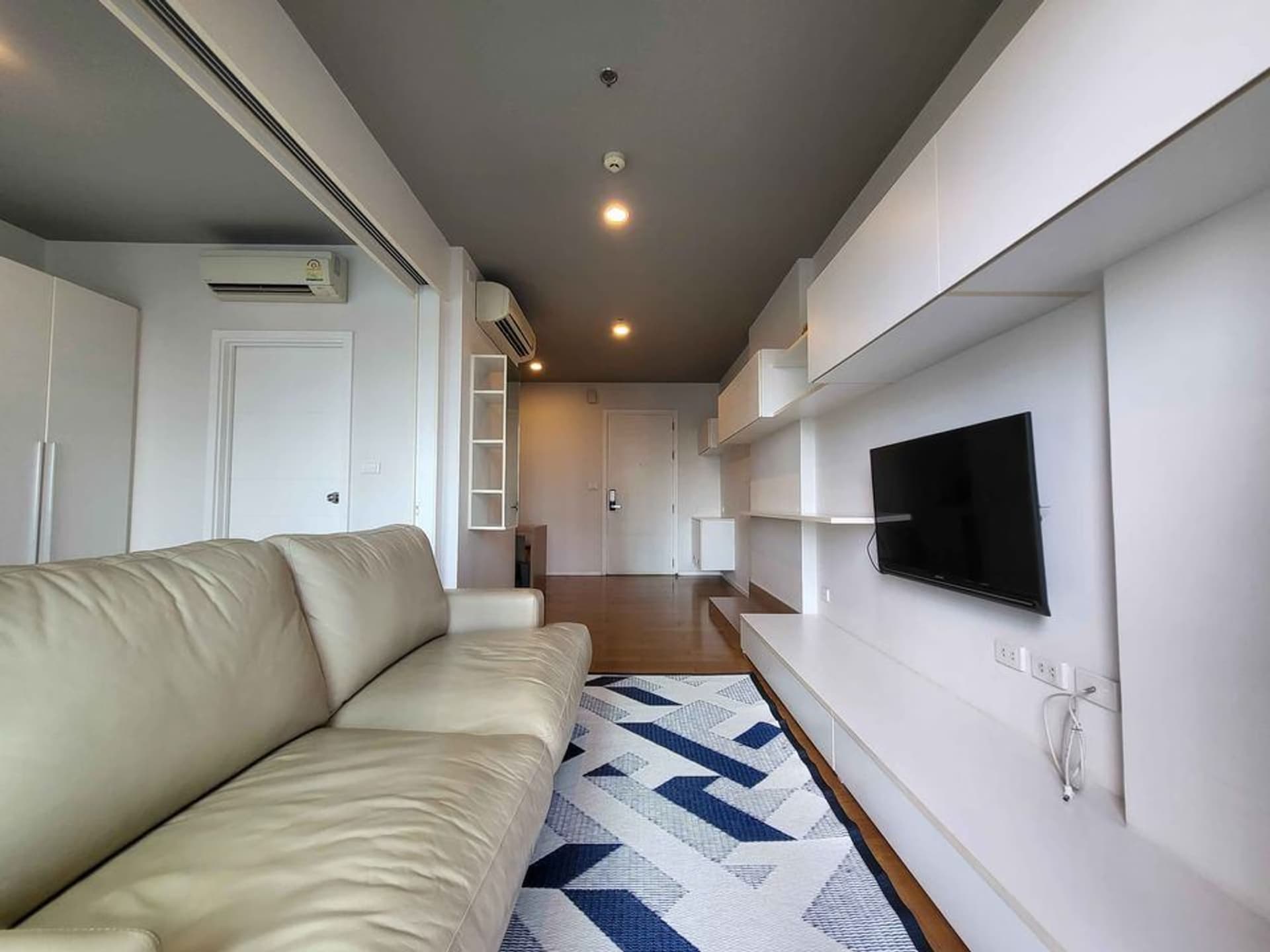  - Image 3