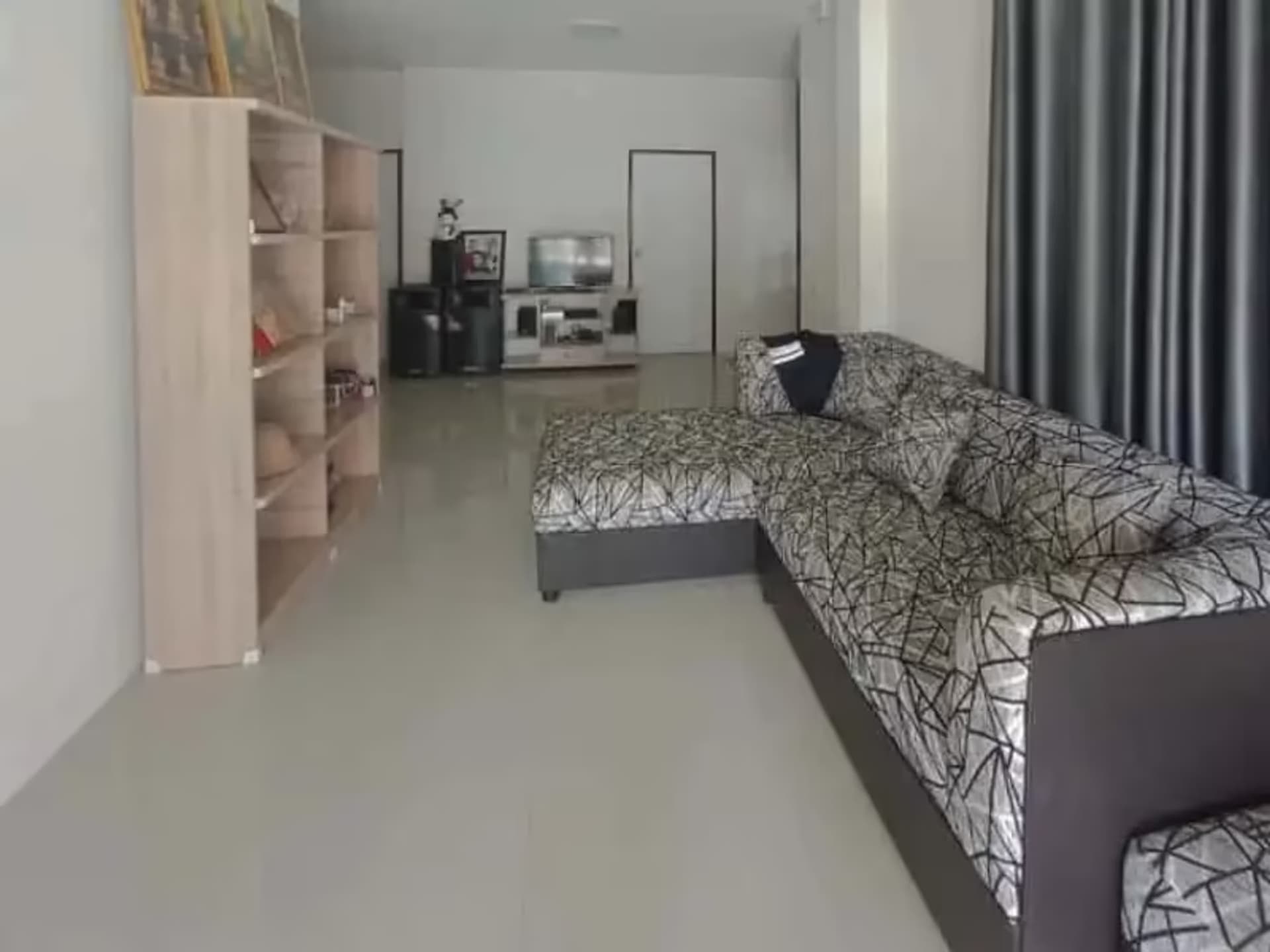 3 Bedroom House - Image 2
