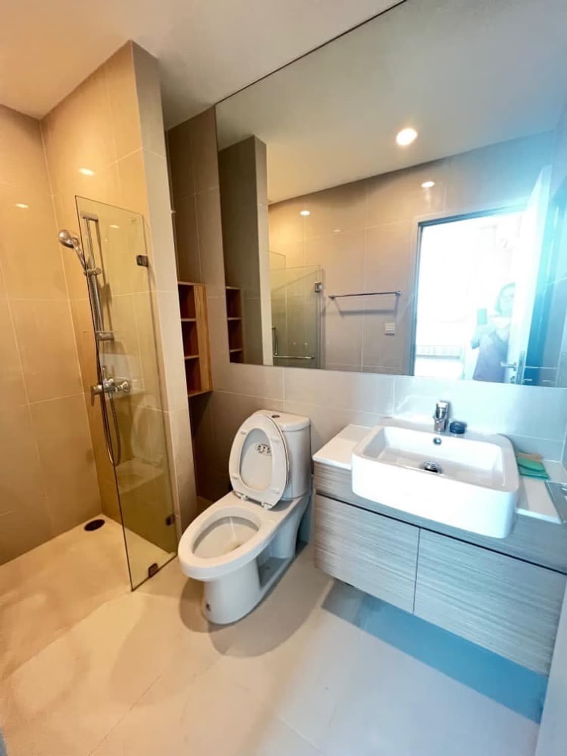 1 Bed Condo for Rent and Sale  Near Thailand Cultural Centre MRT - Image 6