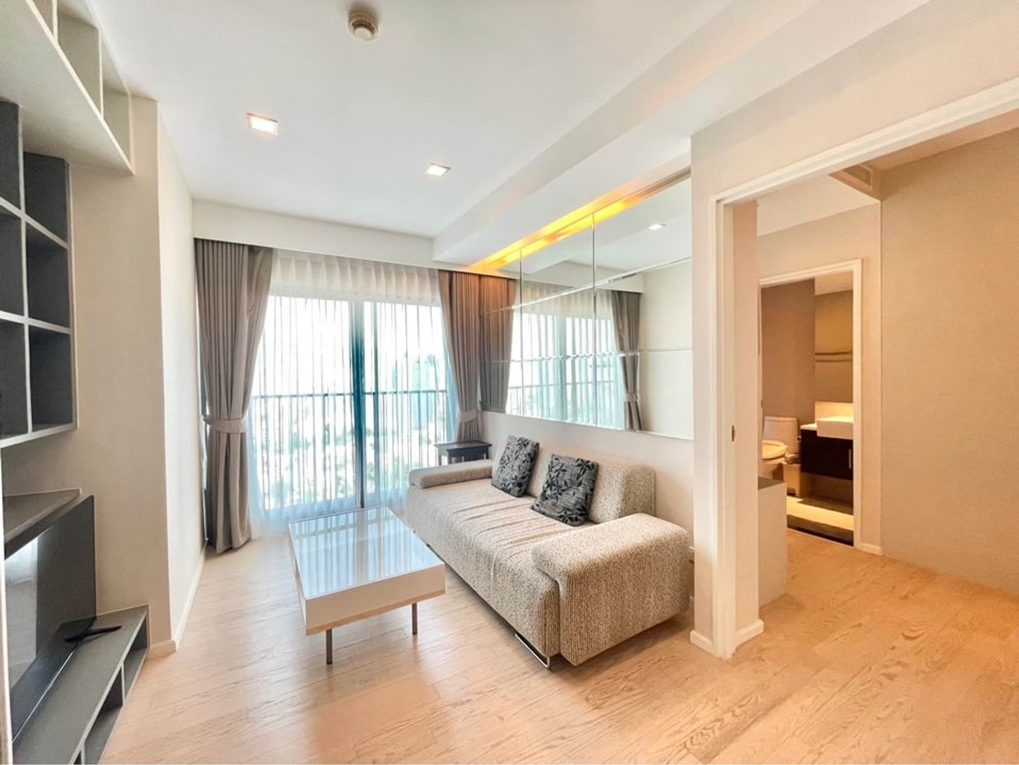 Condo for Rent at Noble Remix Thonglor - Image 5