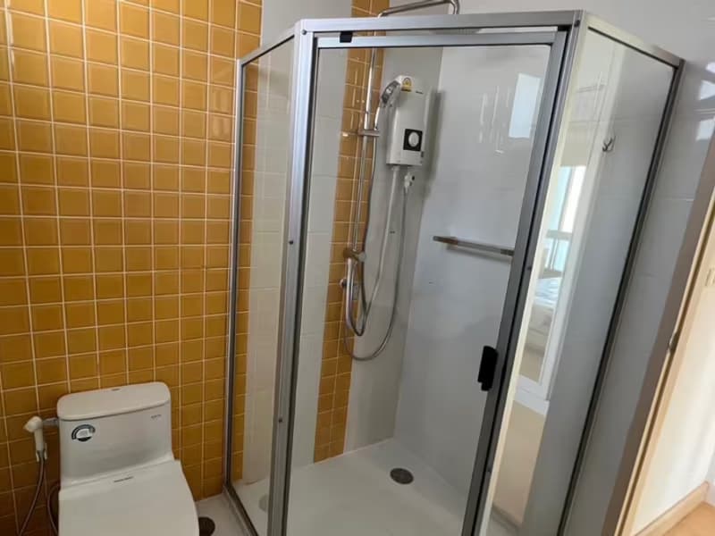 Condo for Rent at Citismart Sukhumvit 18 Condominium