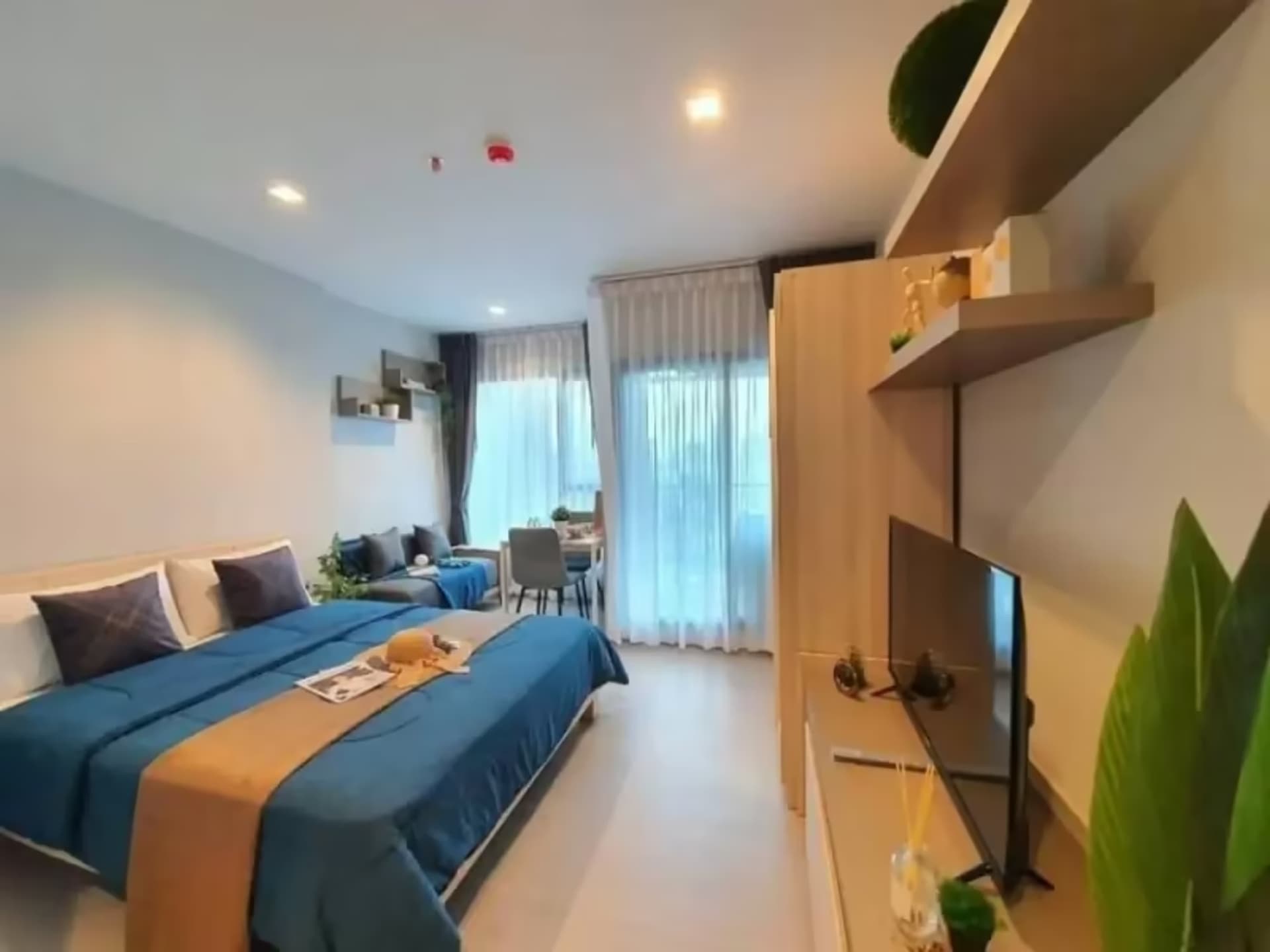 Studio for Sale/Rent in Din Daeng - Image 1