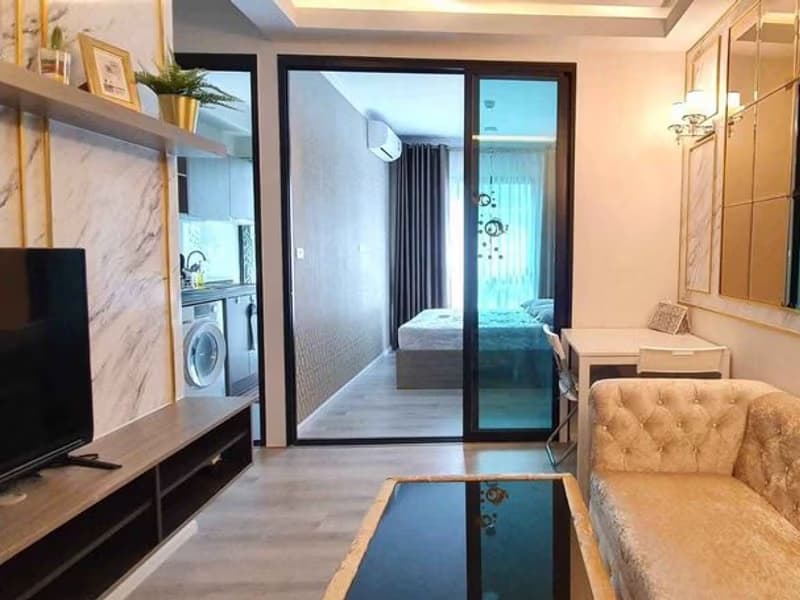 1 Bedroom Condo