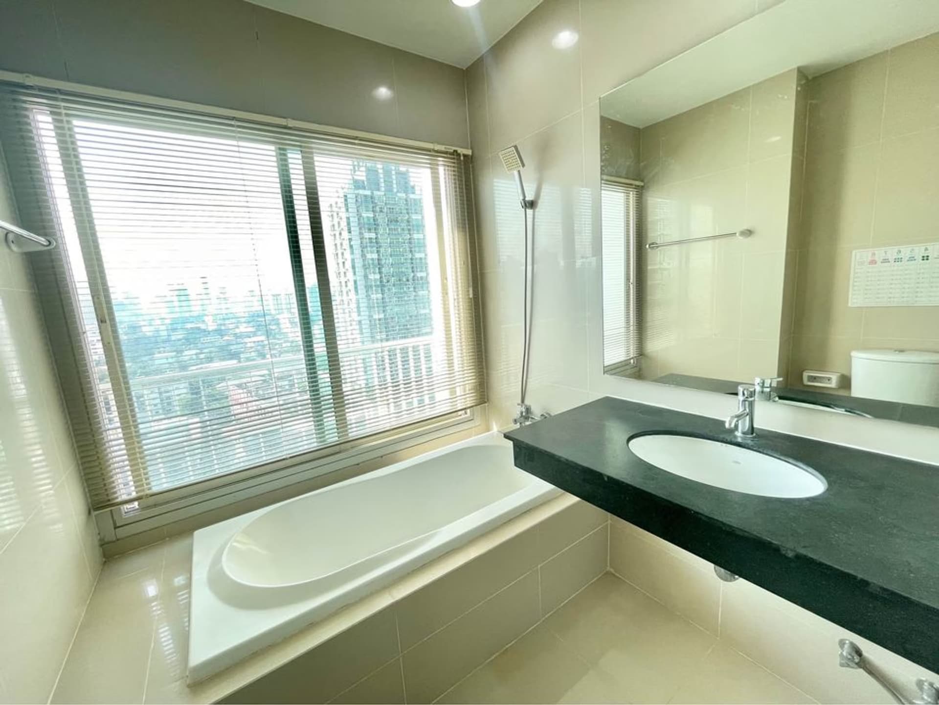 Condo for Rent at Noble Ora - Image 8