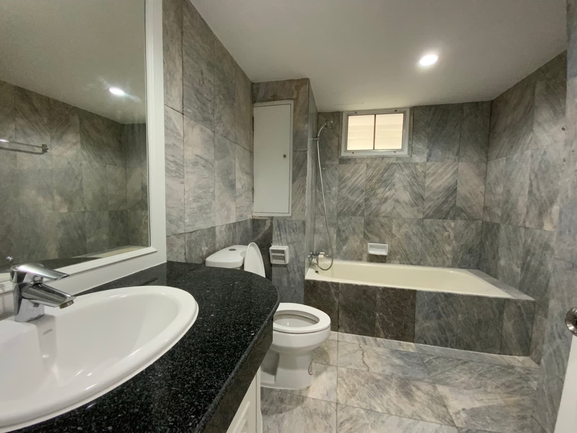 4 Bedroom Condo - Image 10