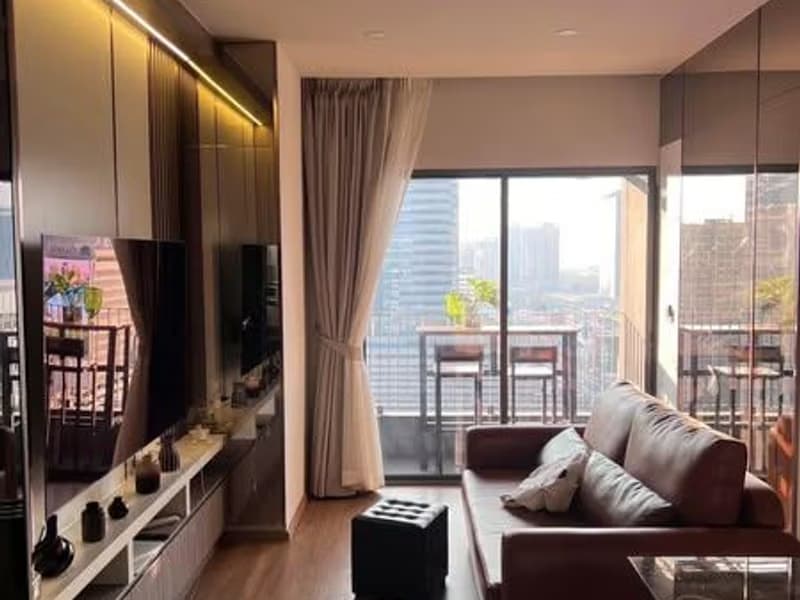 2 Bed Condo for Rent in Huai Khwang