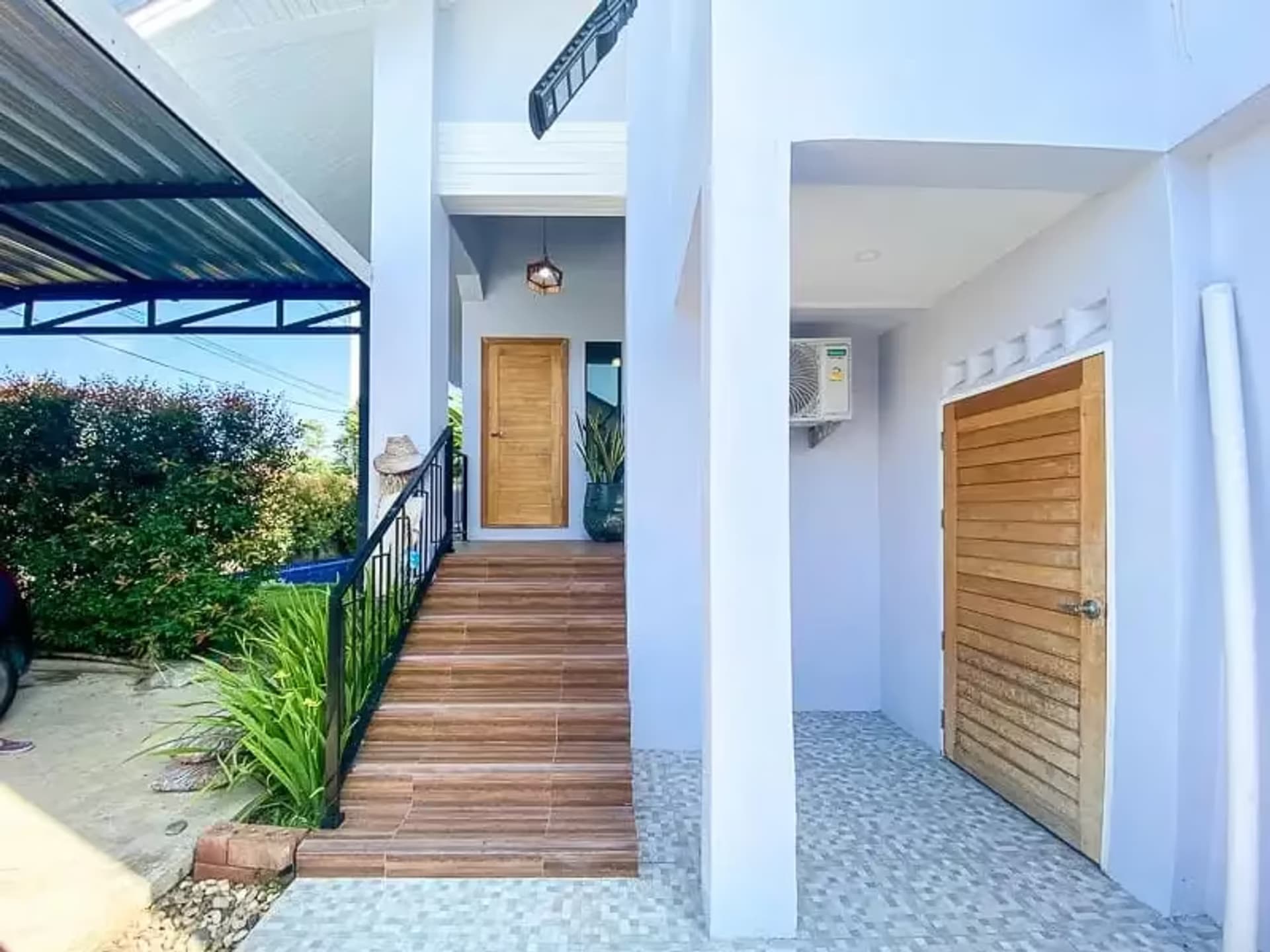 4 Bedroom House - Image 27