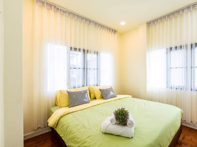 6 Bed House for Rent in Mueang Chiang Mai