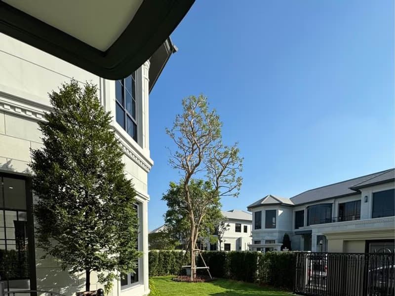 4 Bed House for Rent and Sale in Bang Kapi