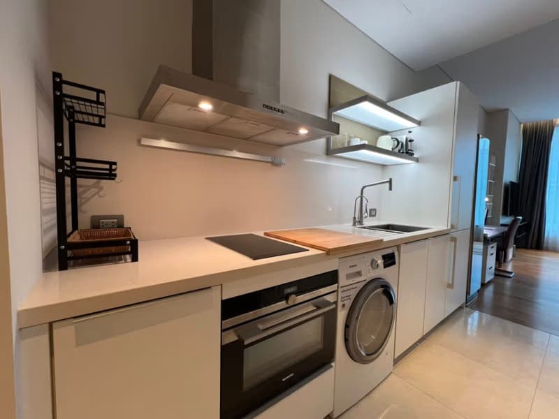 Studio Condo for Rent in Pathum Wan