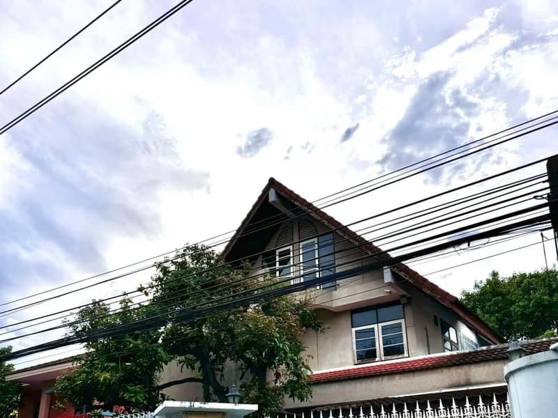 4 Bed House for Sale in Sathon