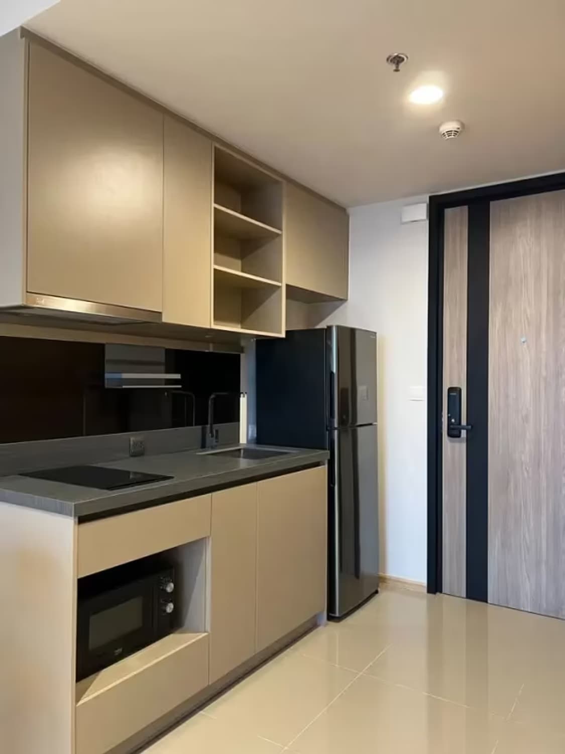 1 Bedroom Condo - Image 5