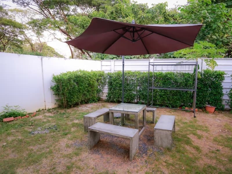 3 Bed Townhouse for Rent in Mueang Chiang Mai
