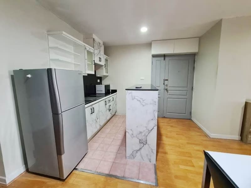 2 Bed Condo for Rent in Khlong Toei