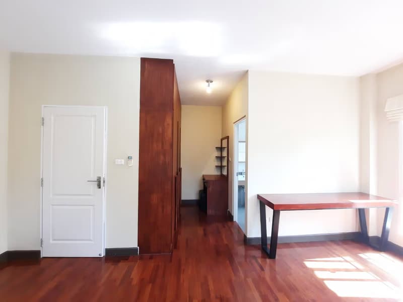4 Bed House for Rent in Mueang Chiang Mai