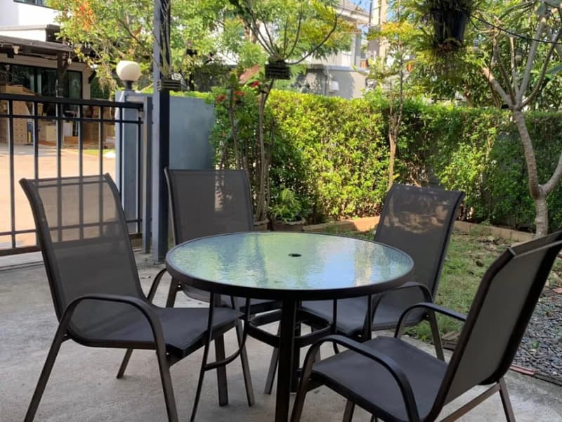 4 Bed House for Rent in Mueang Chiang Mai