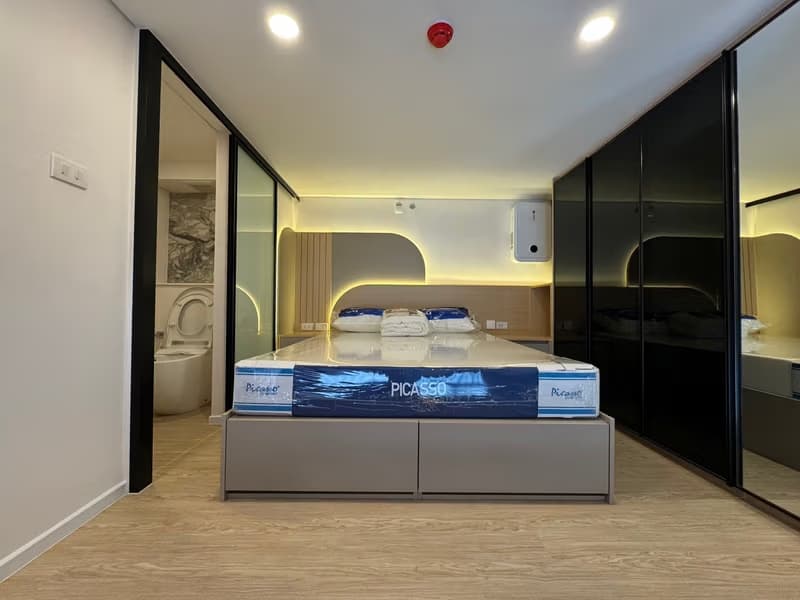 1 Bed Condo for Rent in Huai Khwang