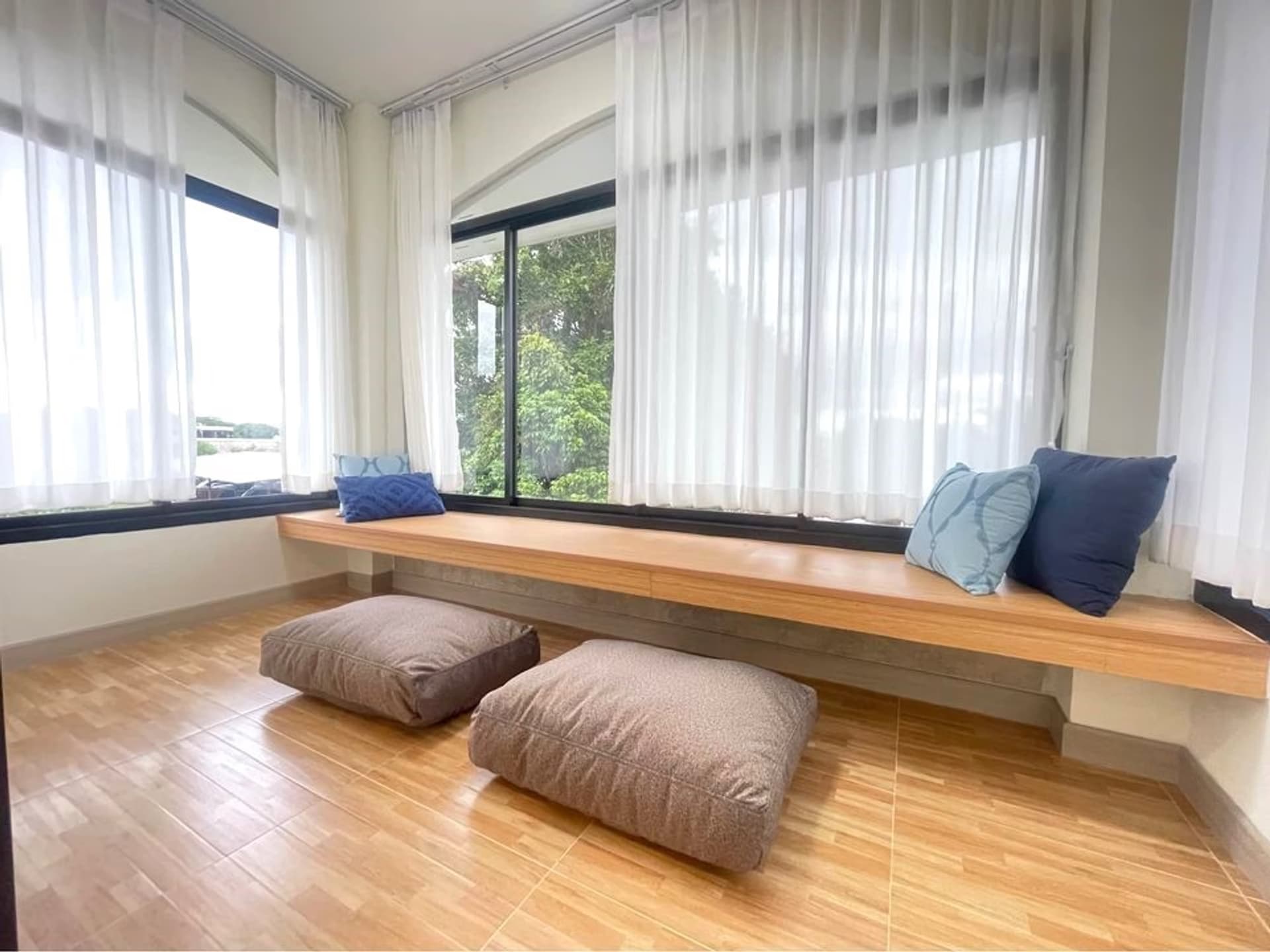 4 Bed House for Sale in undefined - Image 6
