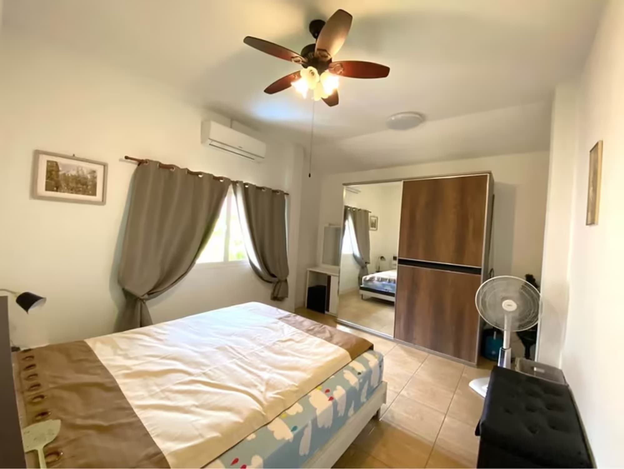 4 Bedroom House - Image 10