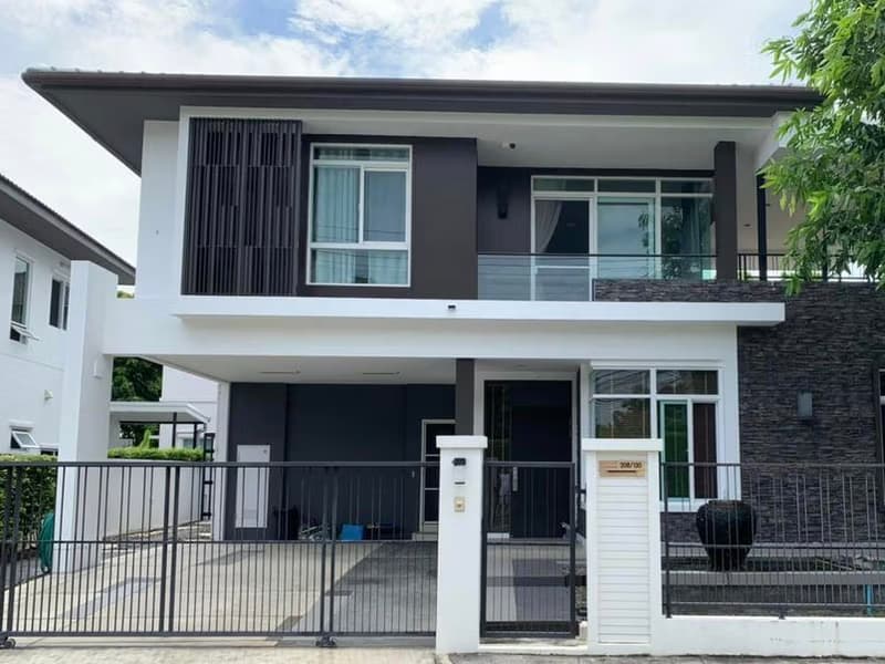 4 Bed House for Sale in Mueang Chiang Mai District