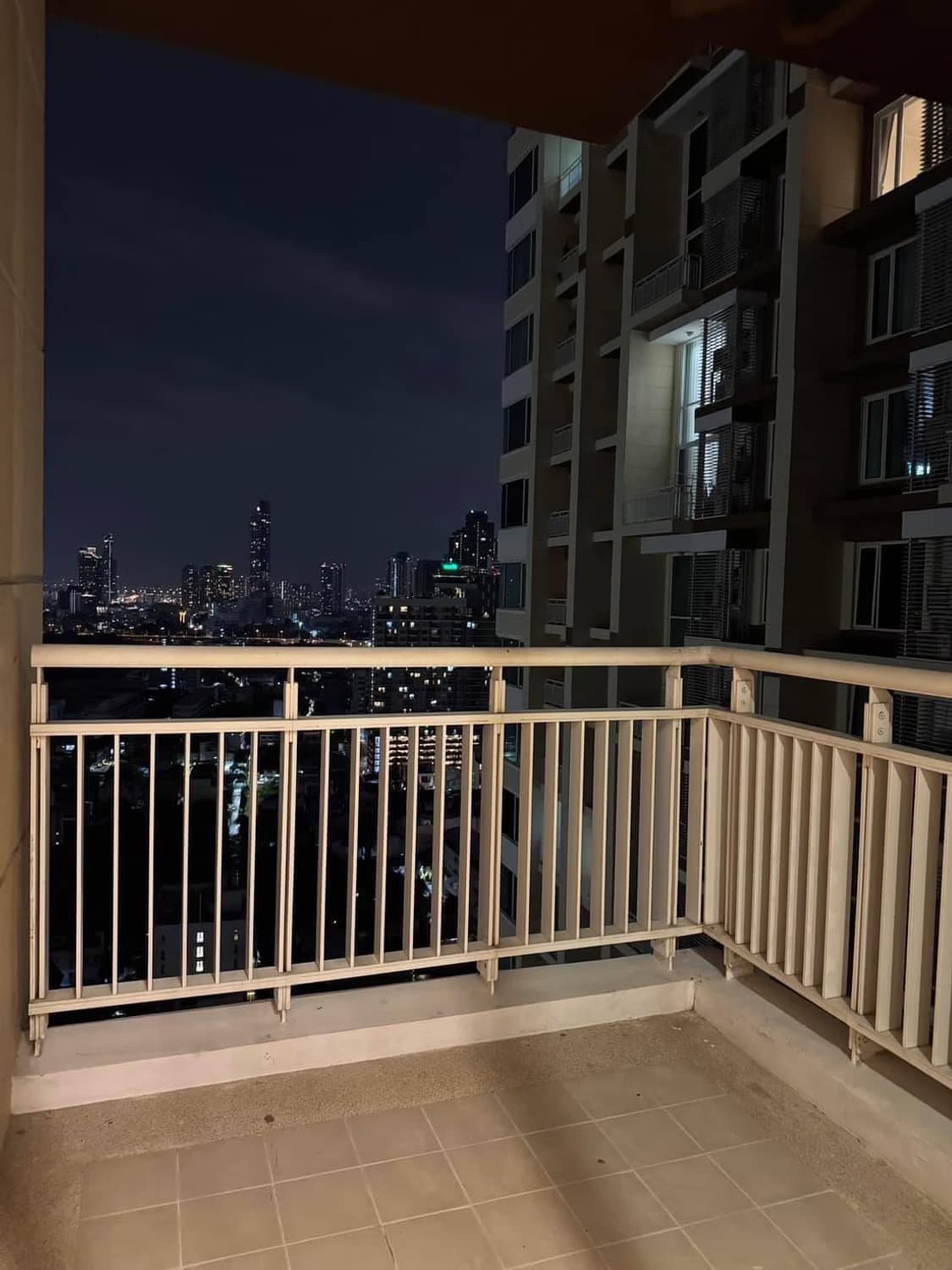 2 ห้องนอน คอนโด สำหรับ จำหน่าย ใน Sathon - Image 7