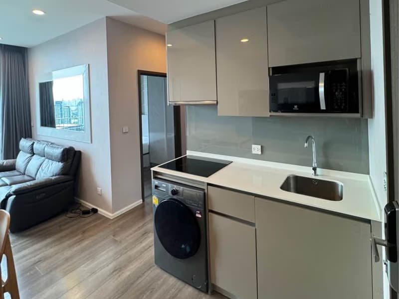 2 Bed Condo for Rent in Phra Khanong