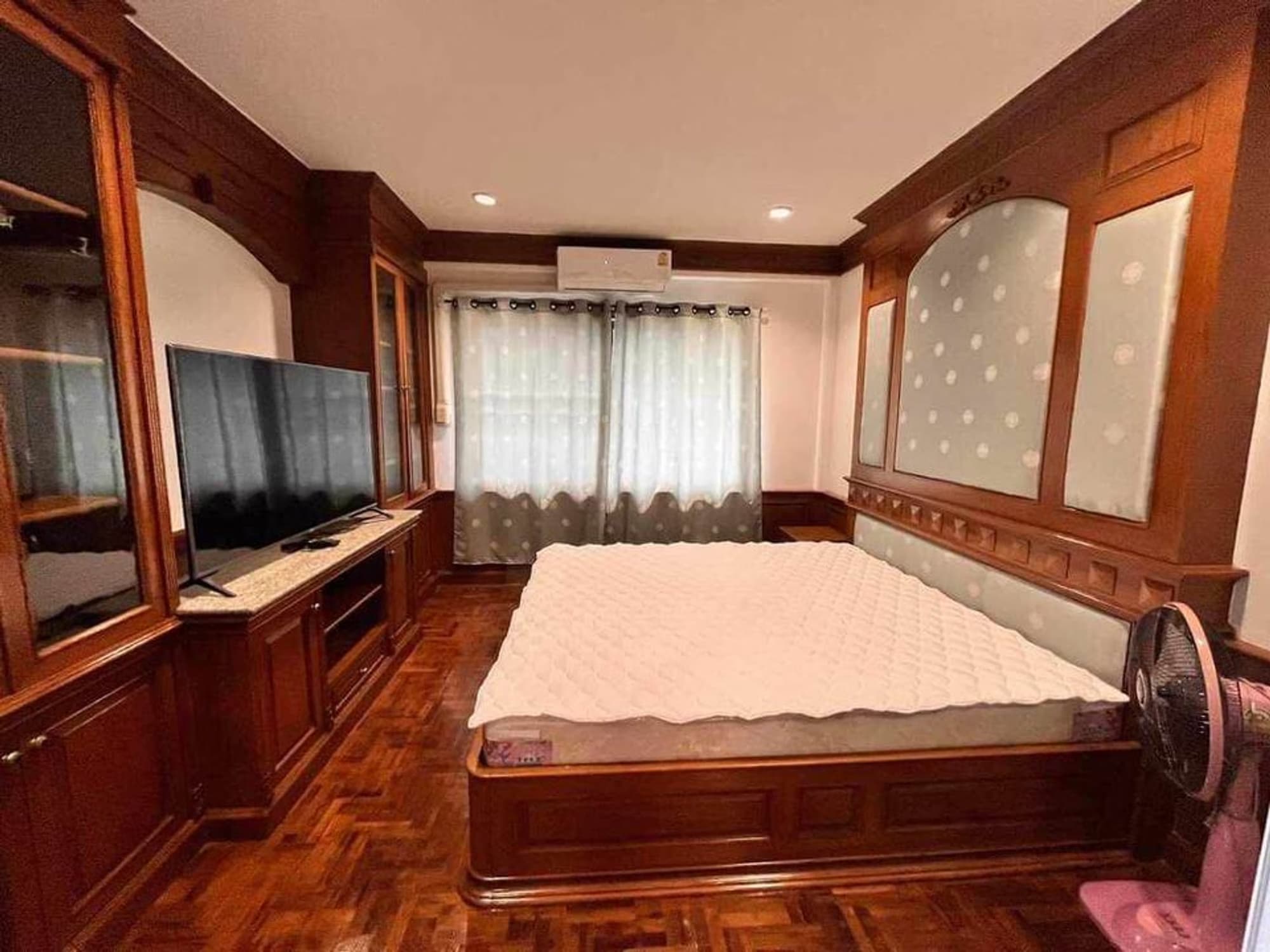 4 Bed House for Rent and Sale in Mueang Chiang Mai - Image 7