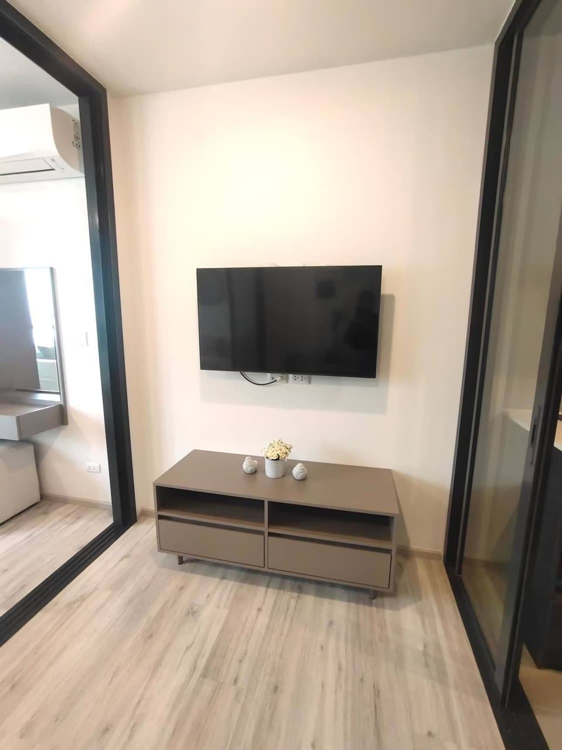 1 Bedroom Condo - Image 4