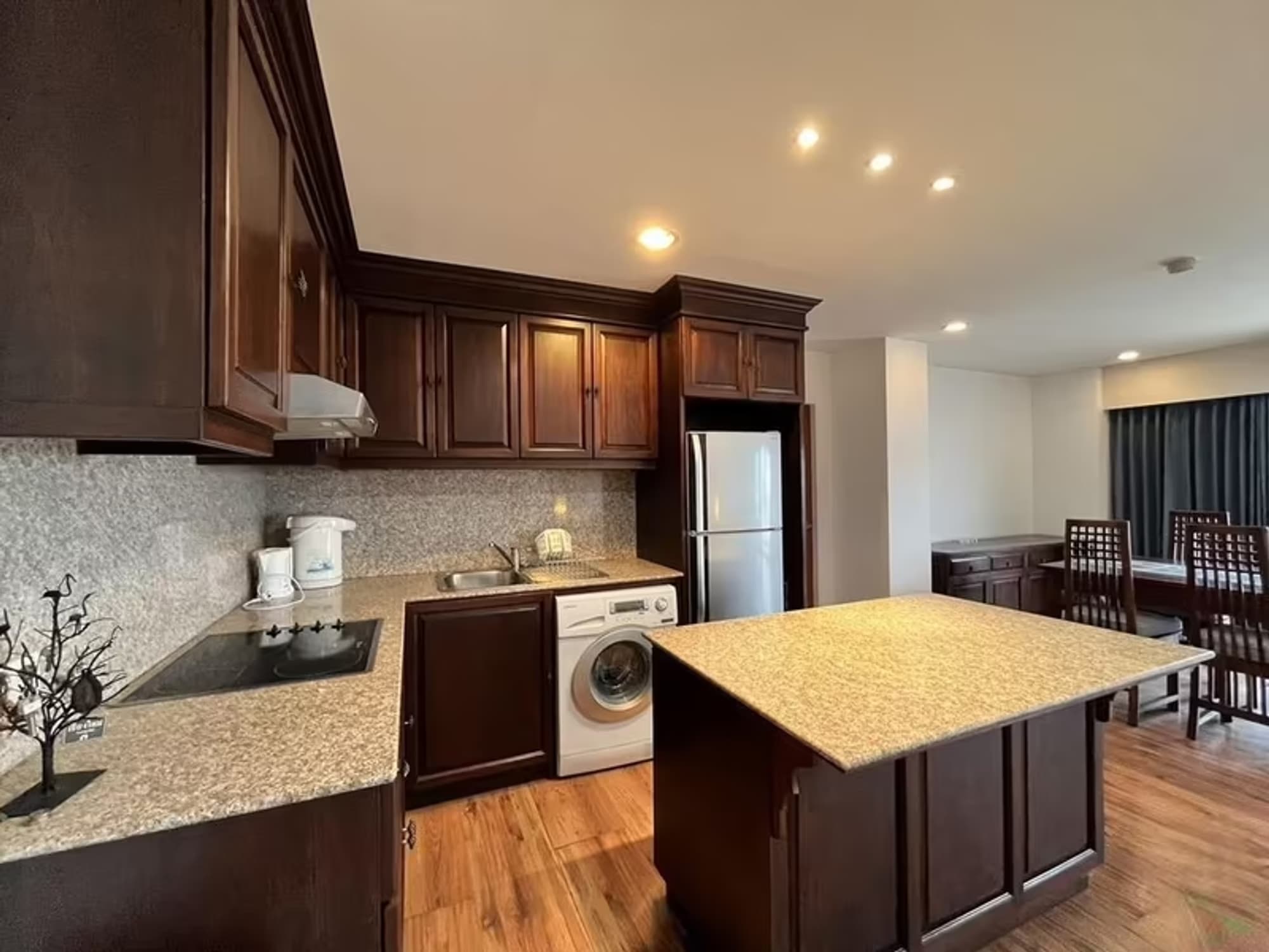 2 Bedroom Condo - Image 10