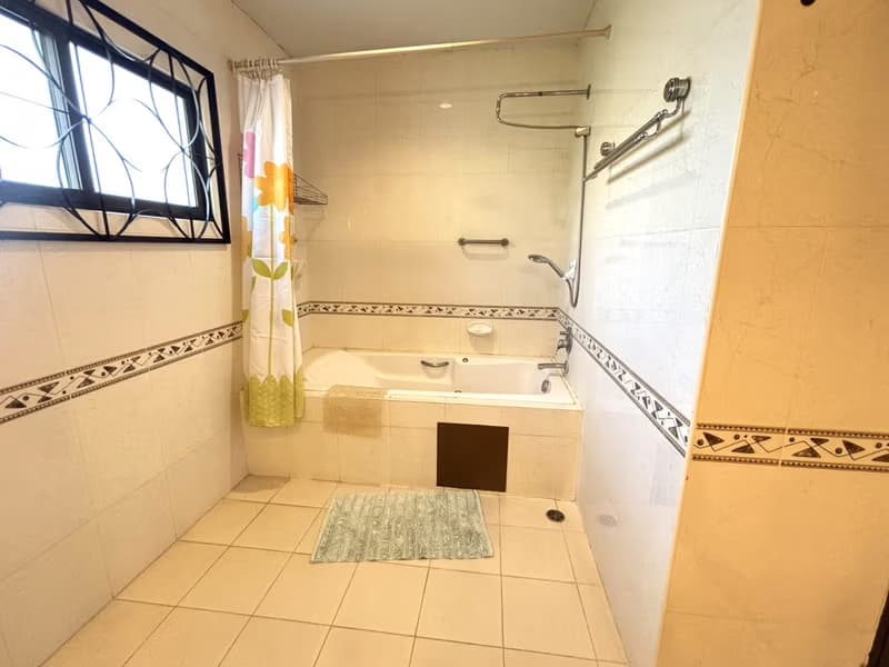3 Bed House for Rent and Sale in Hang Dong