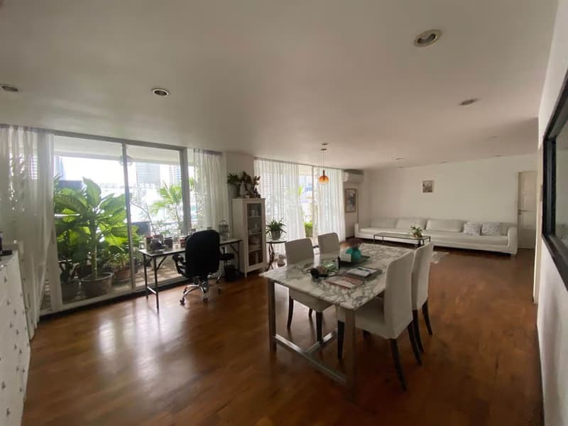 3 Bed Condo for Rent and Sale in Watthana