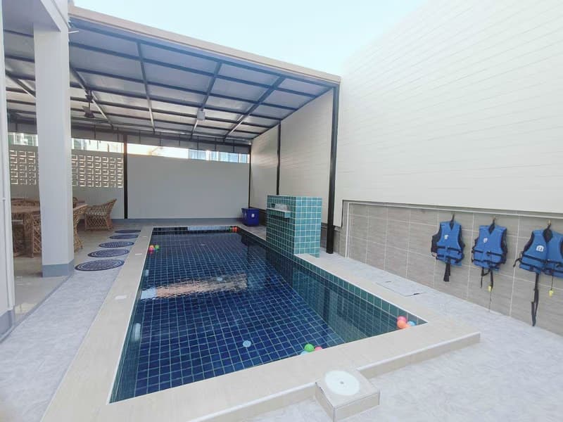 4 Bed House for Rent in Hang Dong District