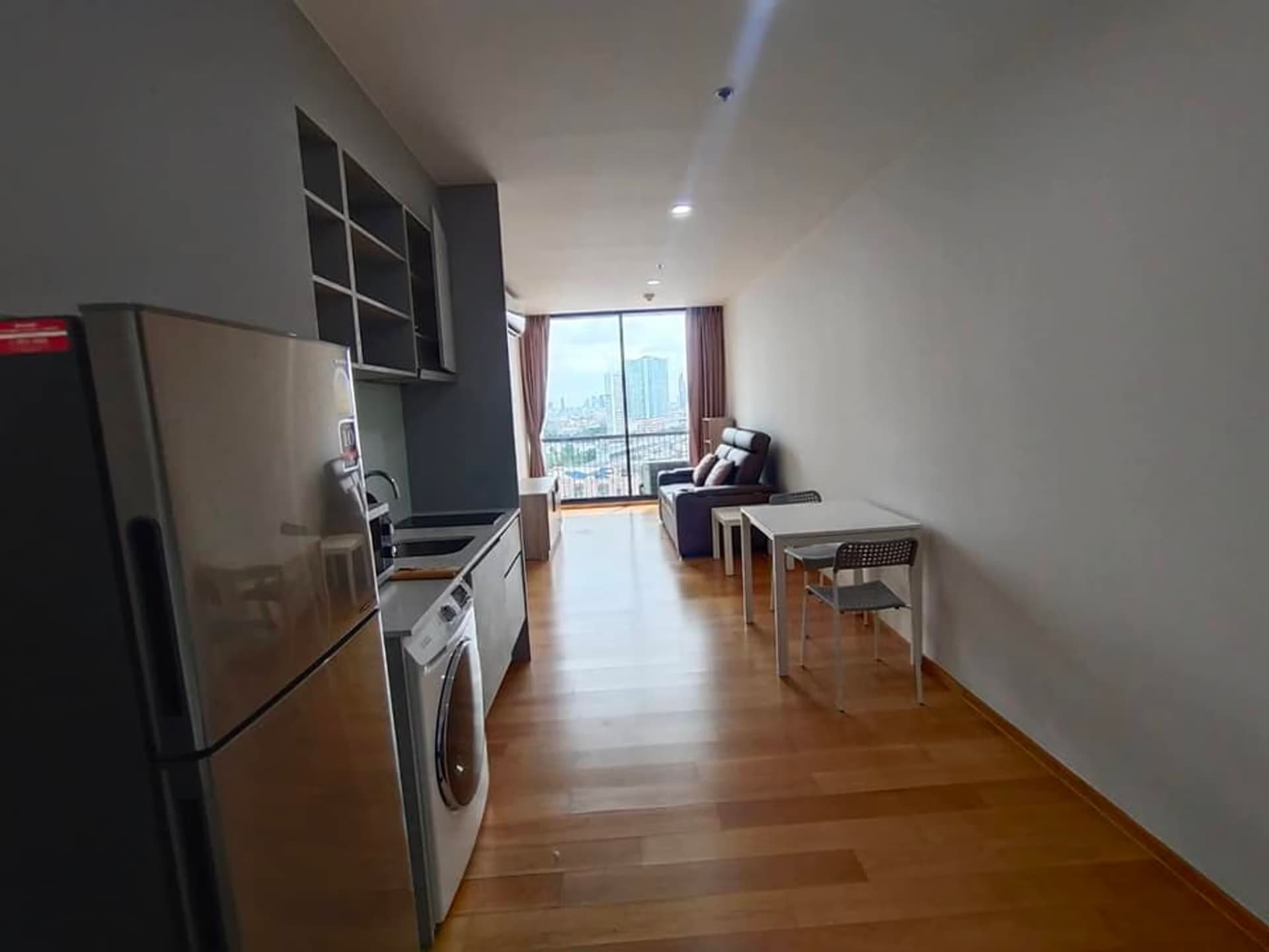 1 Bed Condo for Rent  Near Surasak BTS - Image 8