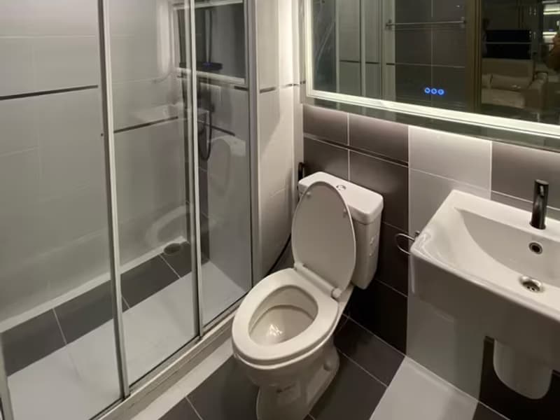 1 Bedroom Condo