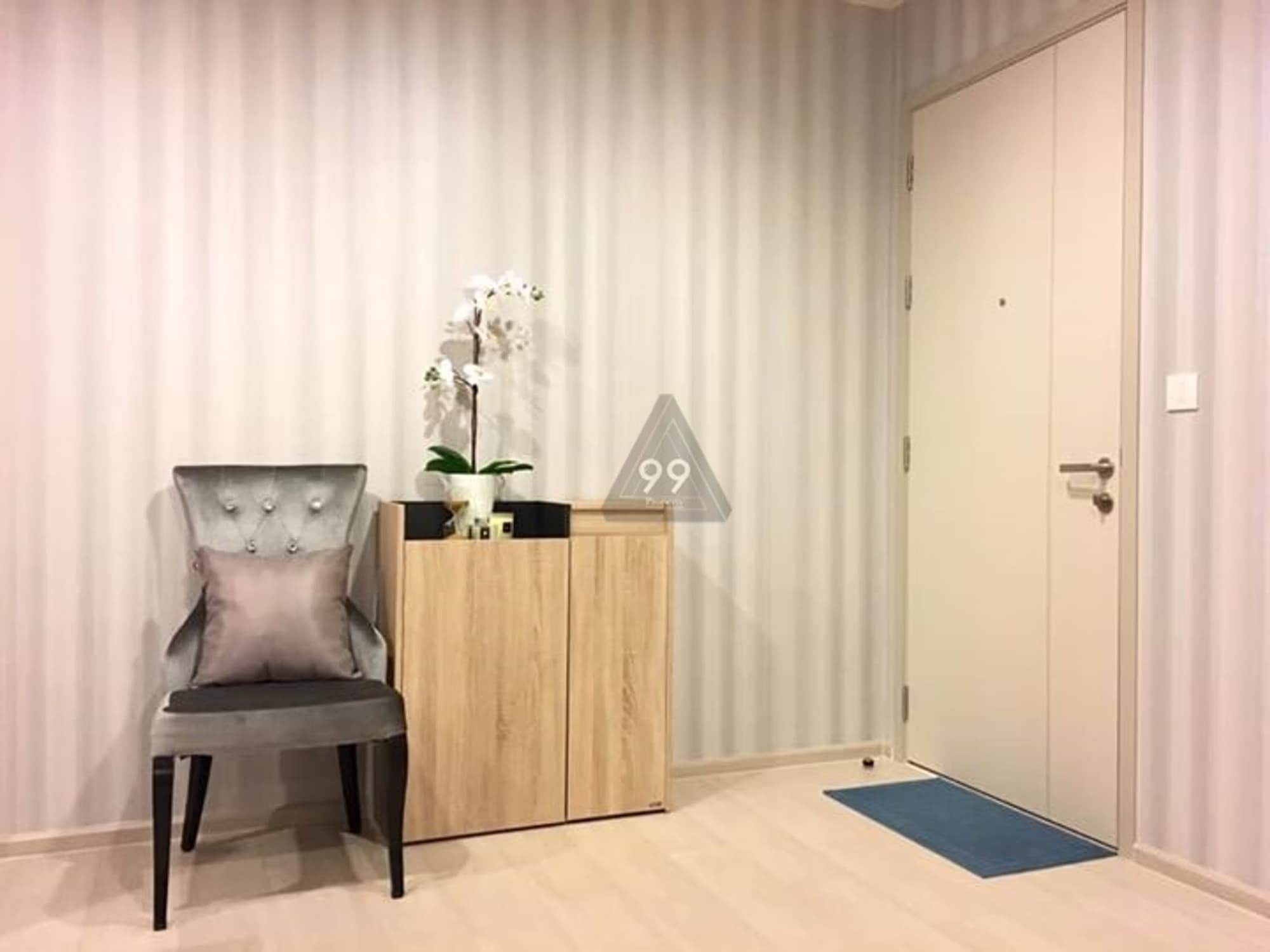 2 Bed Condo for Rent in Phra Khanong - Image 5